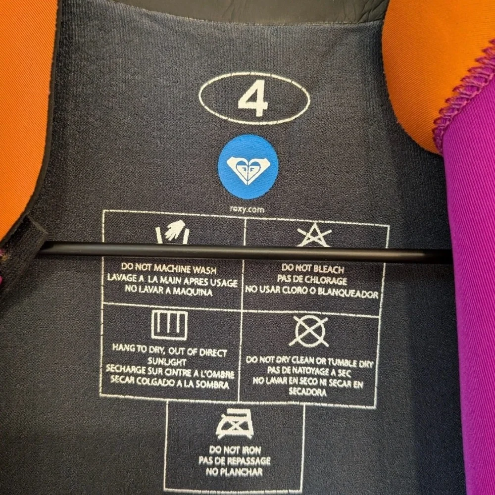 SOLD- Roxy Wetsuit Jacket - Picture 4 of 6